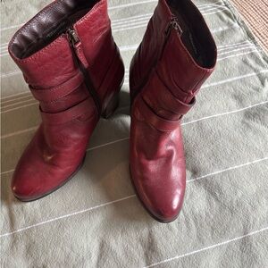 Tamaris Women's Red Leather Ankle Boots Size 38/7